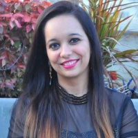Komal Dhir relocates to Australia